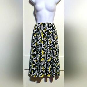 🌺BUNDLE ONLY🌺LADIES BLACK & YELLOW A-LINE SKIRT